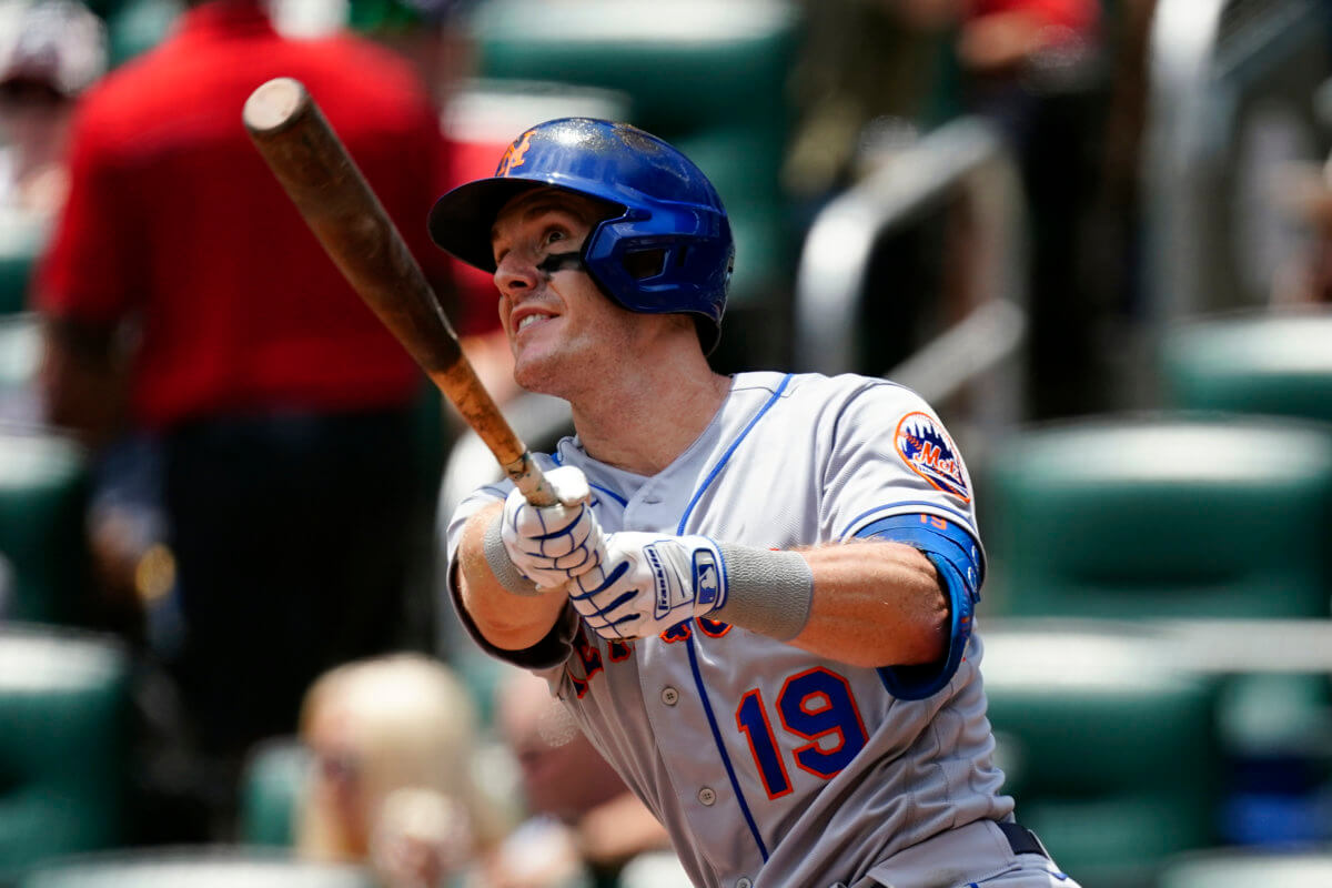 Brewers acquire outfielder Mark Canha as Mets continue to deal veterans before trade deadline