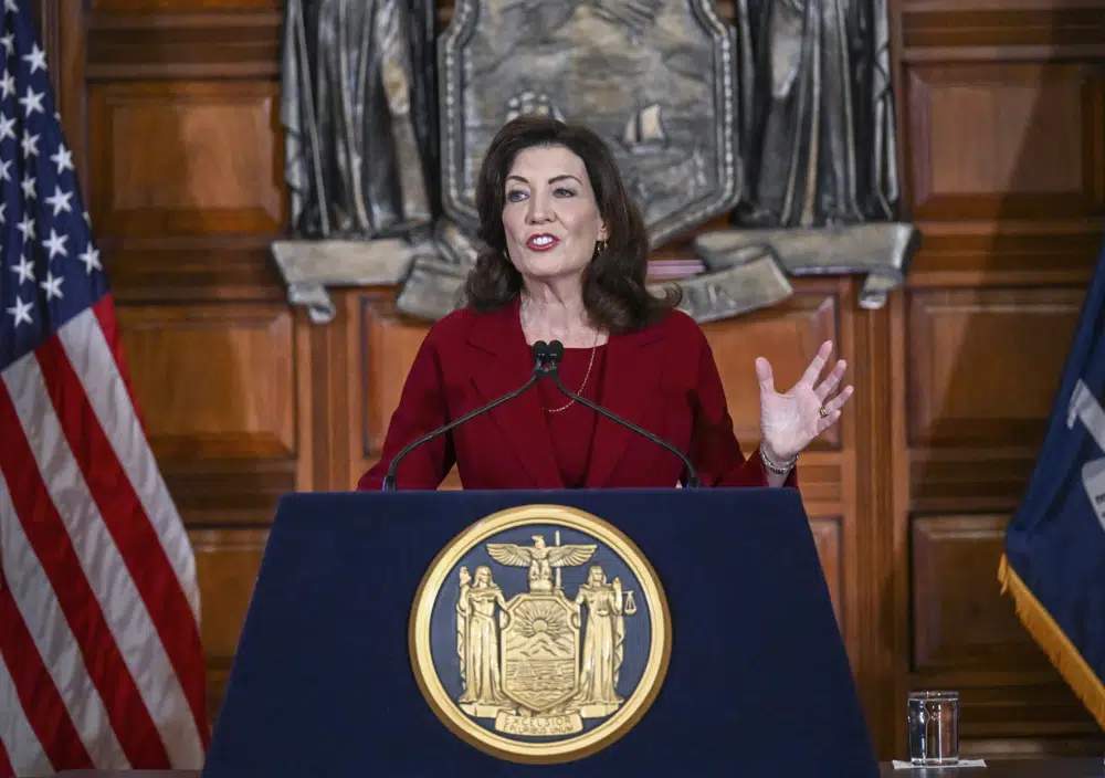 Governor Hochul urges Biden to help state with migrant surge