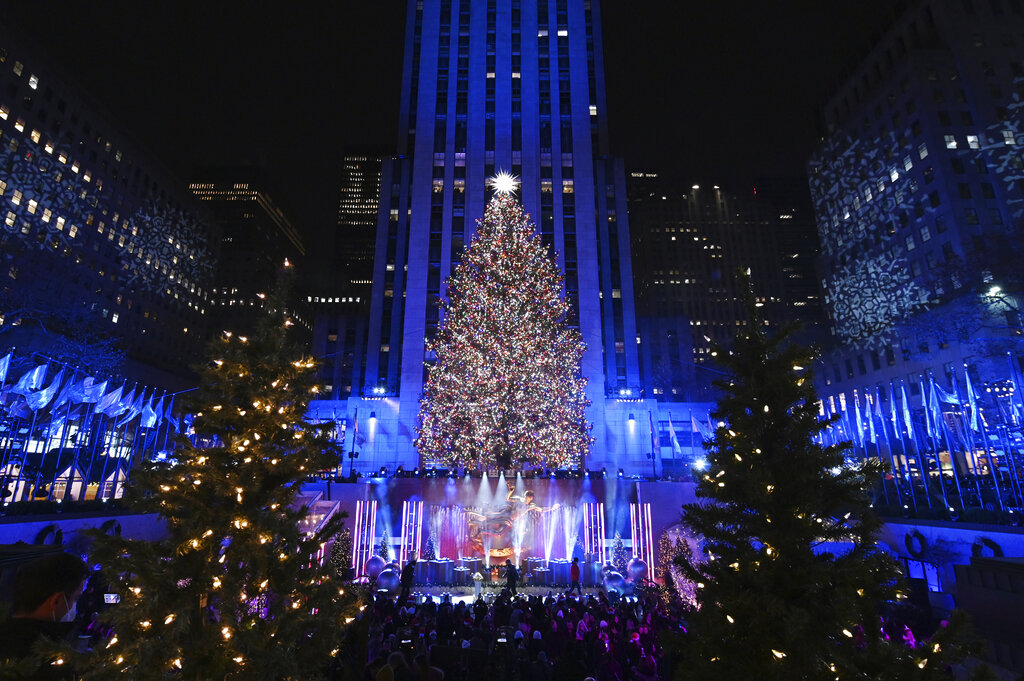 Rockefeller Center Christmas Tree and the Big Duck will be lit for holiday season Wednesday