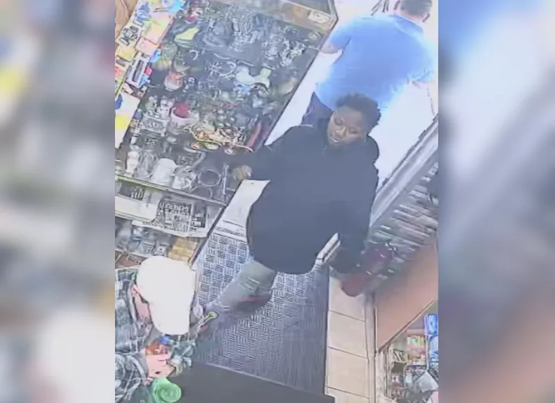 Shoplifter with tries to bite convenience store worker