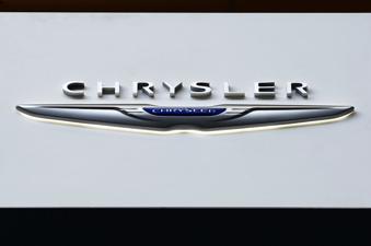 Chrysler recalls some 2022-2025 Pacifica and Voyager vehicles to fix a potential airbag issue