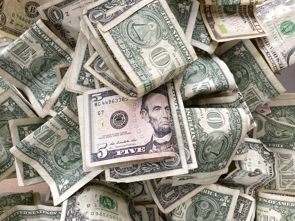 Massapequa man scammed out of $110,000 by fake real estate attorney