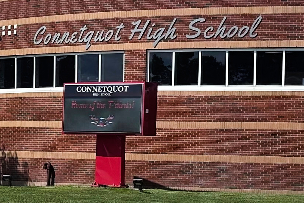 School changing ‘Thunderbirds’ to ‘T-Birds’ to comply with NY ban on Native American team names School changing ‘Thunderbirds’ to ‘T-Birds’ to comply with NY ban on Native American team names