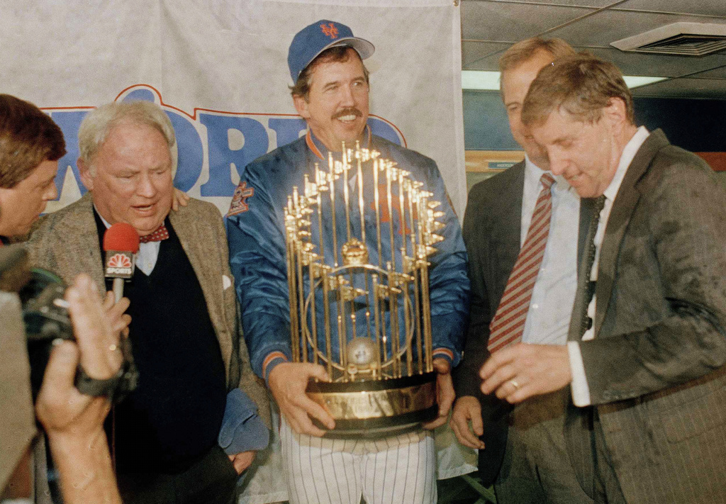 Davey Johnson, who won World Series twice with Baltimore as player, managed Mets to title, dies Davey Johnson, who won World Series twice with Baltimore as player, managed Mets to title, dies