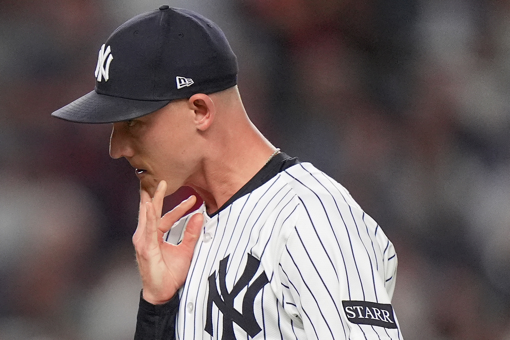 Yankees bullpen falters in playoff-opening loss to the Red Sox