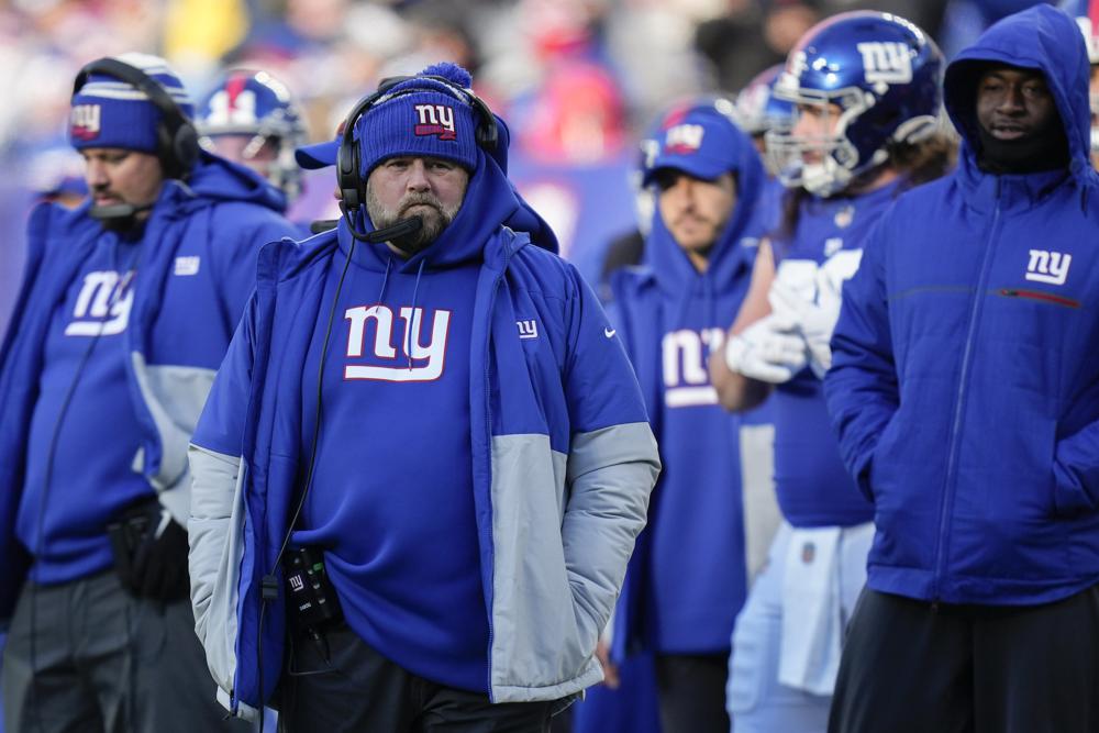 Giants coach Brian Daboll fired with team at 2-8 midway through his 4th season