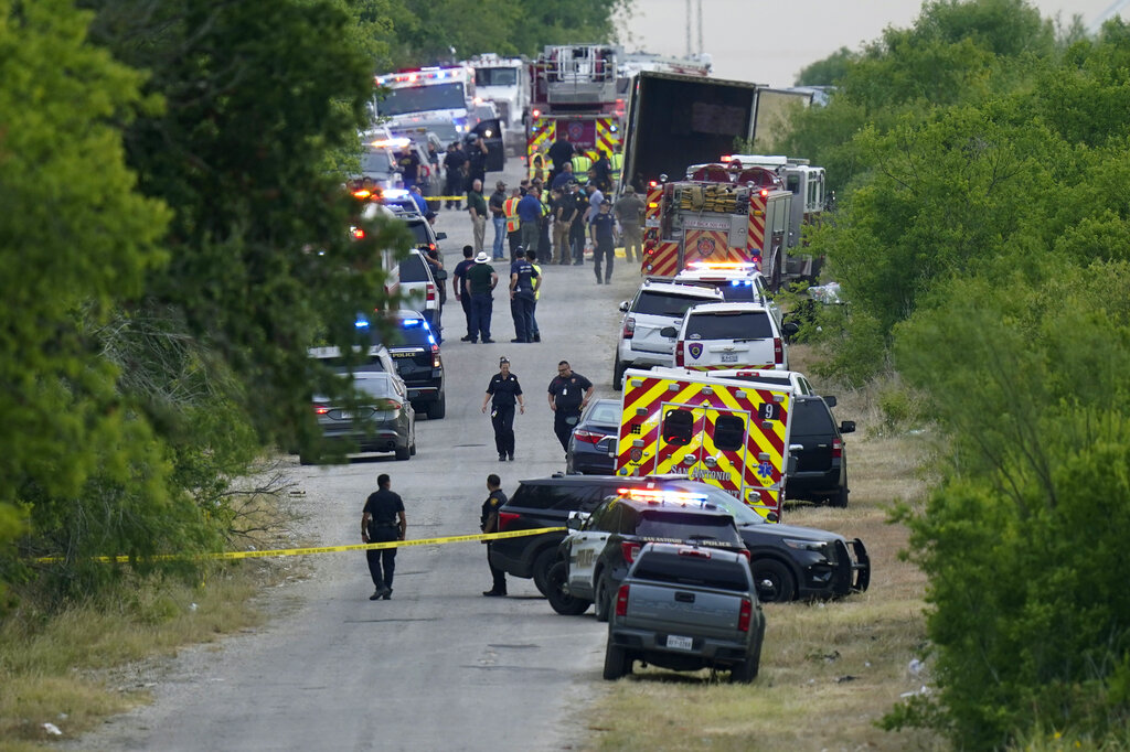 46 migrants found dead in abandoned trailer in San Antonio