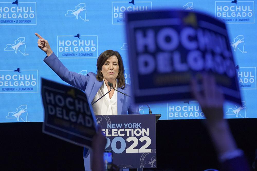 Democrat Kathy Hochul becomes 1st woman elected NY governor