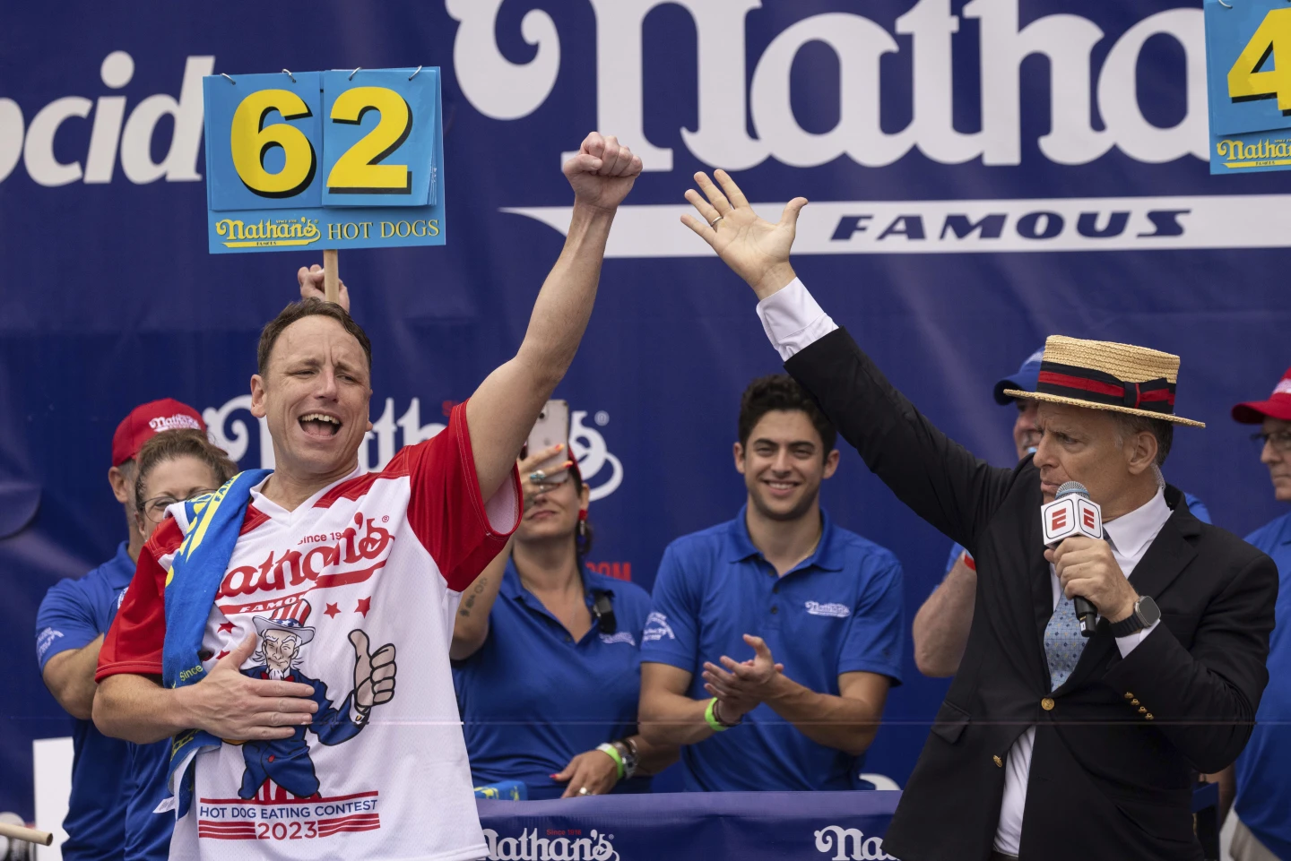 Joey Chestnut shakes off rain delay and defends title at Nathan’s Fourth of July hot dog contest