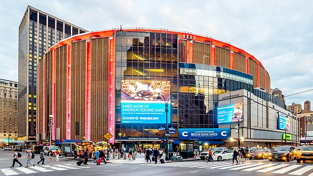 Department of City Planning recommends extending Madison Square Garden permit