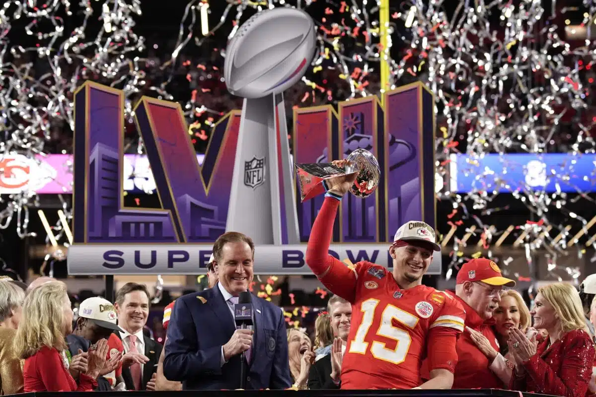 Patrick Mahomes rallies the Chiefs to second straight Super Bowl title, 25-22 over 49ers in overtime