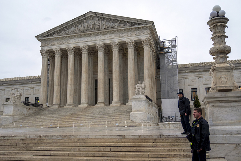 Supreme Court sets April arguments over whether Trump can be prosecuted for election interference