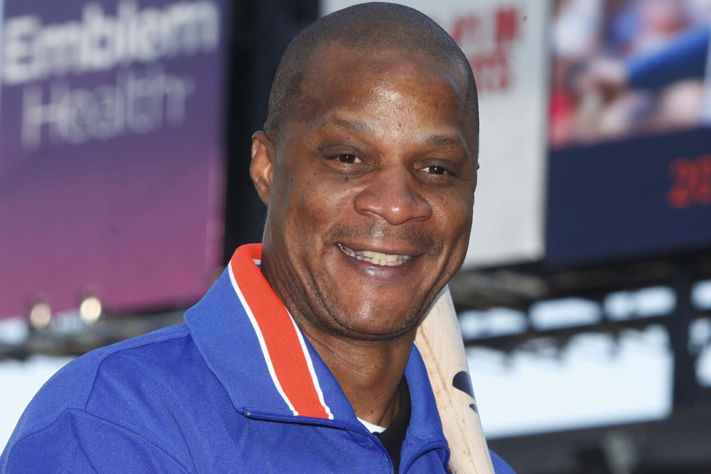 Darryl Strawberry resting comfortably after heart attack, according to New York Mets