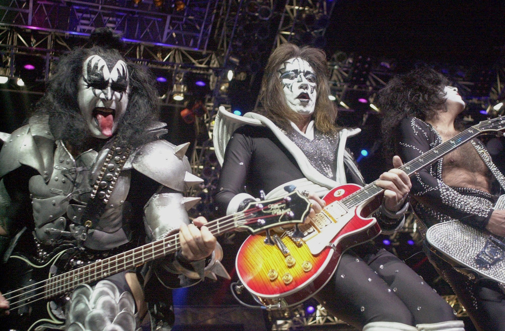 Ace Frehley, Kiss’ original lead guitarist and founding member, dies at 74 Ace Frehley, Kiss’ original lead guitarist and founding member, dies at 74