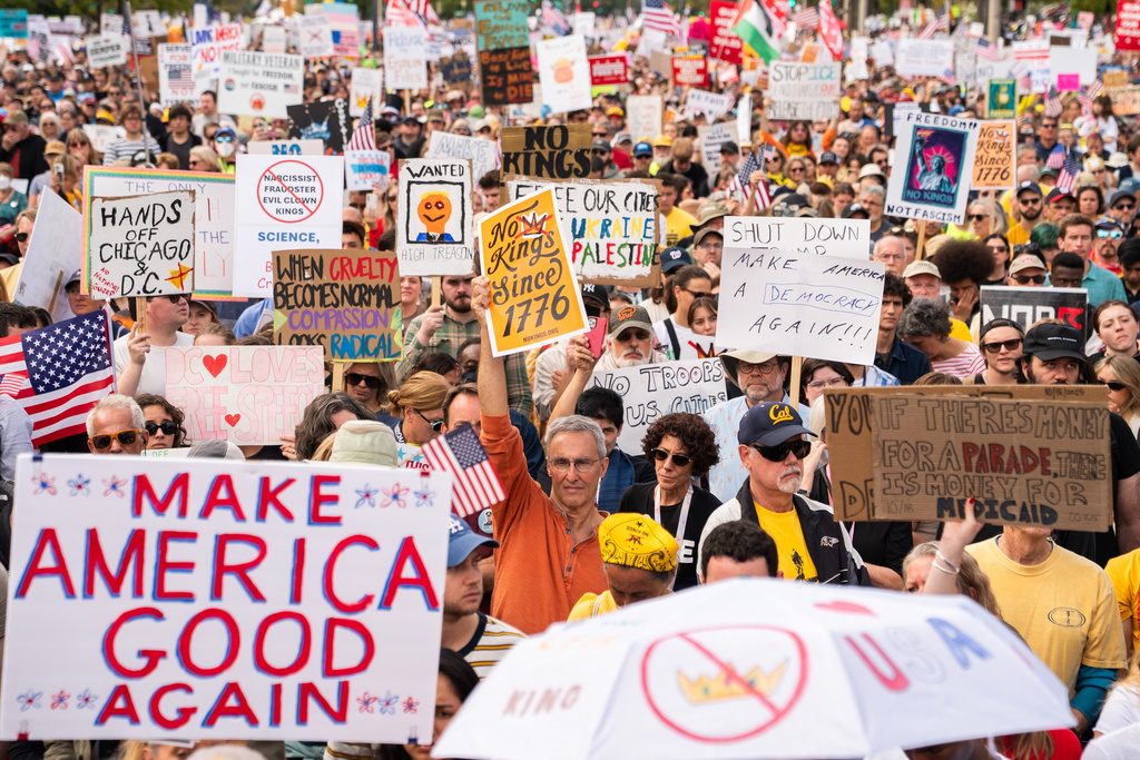 ‘No Kings’ protests against Trump bring a street party vibe to cities nationwide ‘No Kings’ protests against Trump bring a street party vibe to cities nationwide