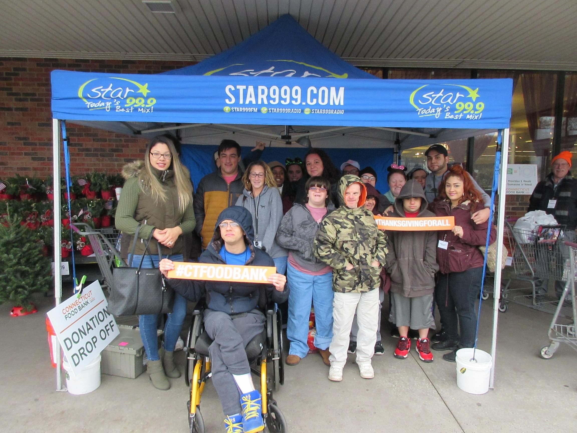 People’s United Bank Food for Friends Star 99.9 Food Drive