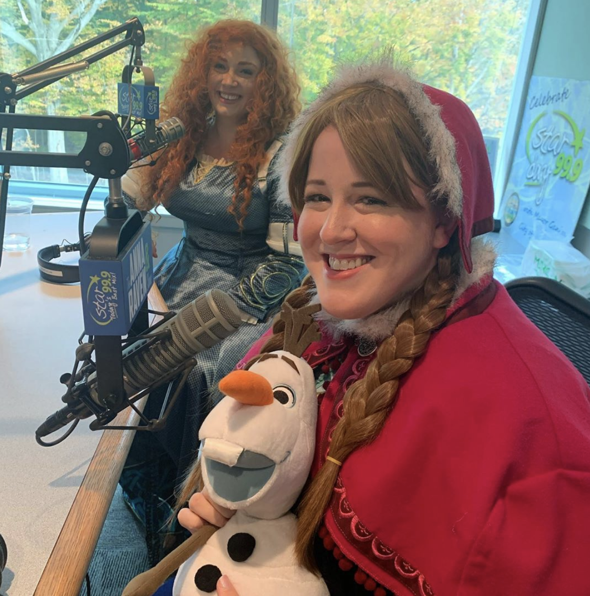 The Anna & Raven Show: 10-25-19