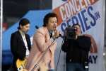 Shooting Stars: Harry Styles Tries To Beat Gaga & Ariana For The Number 1 Spot