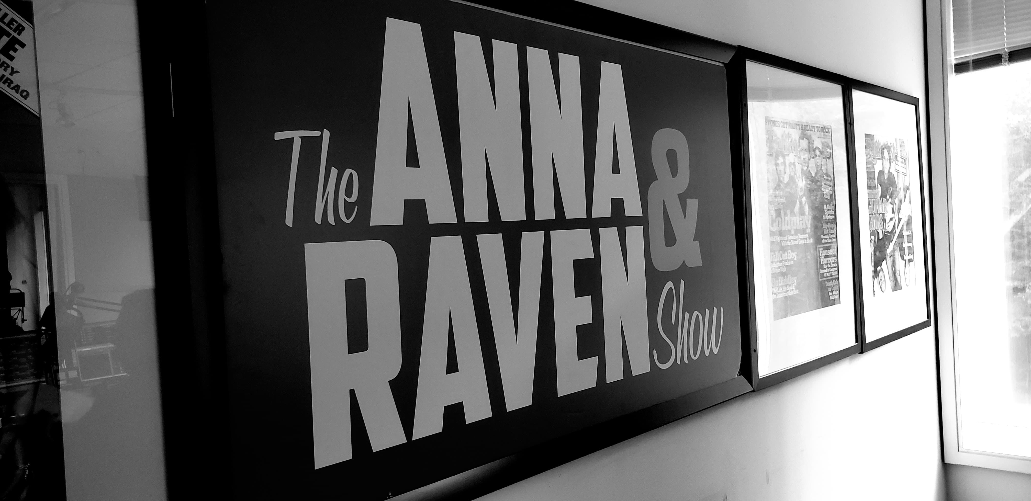 The Anna & Raven Show: Balding, Holiday Cooking Mishaps and Raven loses!