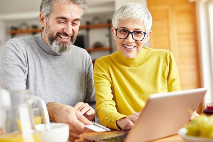 MUNDANE MYSTERIES: Why does hair turn gray and white?