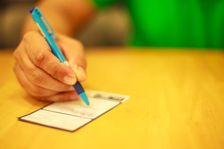 TELL ME SOMETHING GOOD: Waitress Studying To Be A Nurse Gets Big Surprise During Her Shift