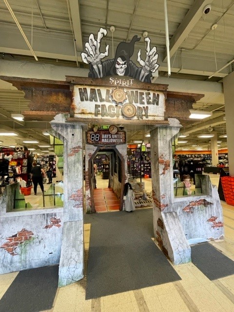 MUNDANE MYSTERIES: Who came up with the “Spirit Halloween” pop-up store idea?