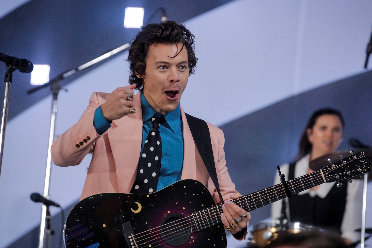 SHOOTING STARS COUNTDOWN Week of July 21: Harry Late Night Talks Himself Into Number 1