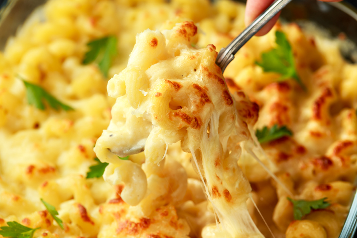 THE FEED: Mac & Cheese Please