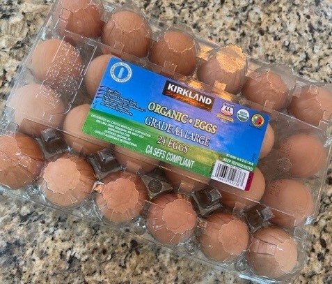 MUNDANE MYSTERIES:  Are eggs supposed to be kept refrigerated or room temp?￼