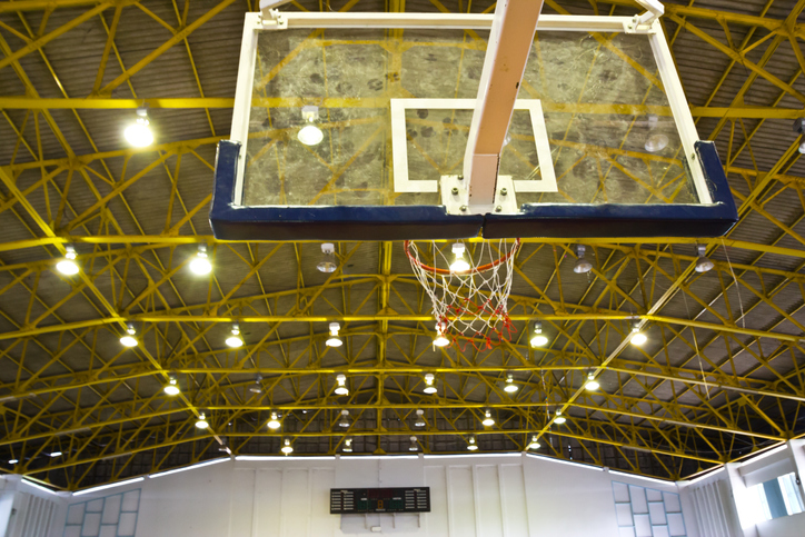 TELL ME SOMETHING GOOD: 7th grade student sends entire basketball arena into a frenzy