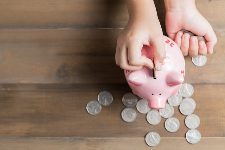 TELL ME SOMETHING GOOD: 5-year-old girl who donated all the money in her piggy bank as a kid, just got rewarded for it 13 years later in a big way