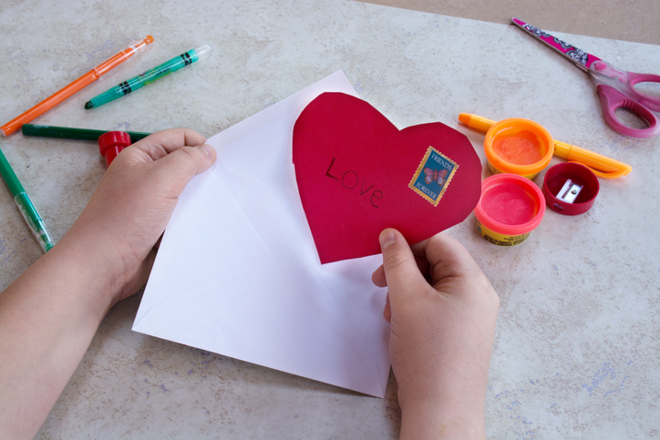 THE FEED: Fun Valentine’s Day Ideas For Kids