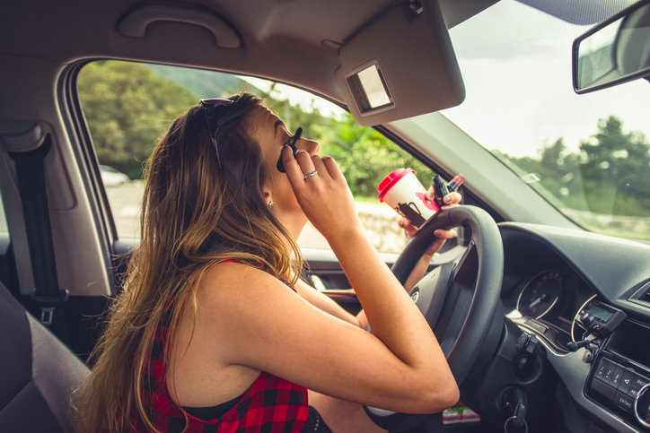 I SHOULD HAVE KNOWN THAT! 55% of women say they leave this in their car all the time… just in case