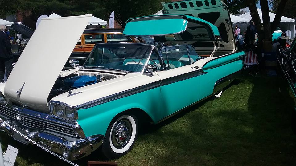 AJ’s Car of the Day 1959 Ford Fairlane Galaxie Skyliner