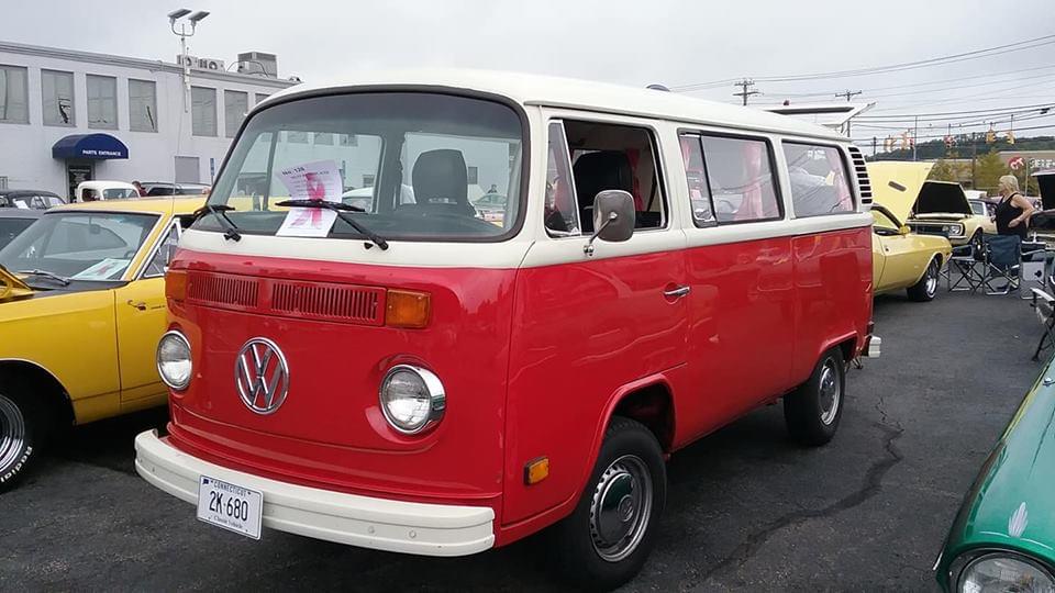 AJ’s Car of the Day: 1975 Volkswagen Type 2 ( Bus )