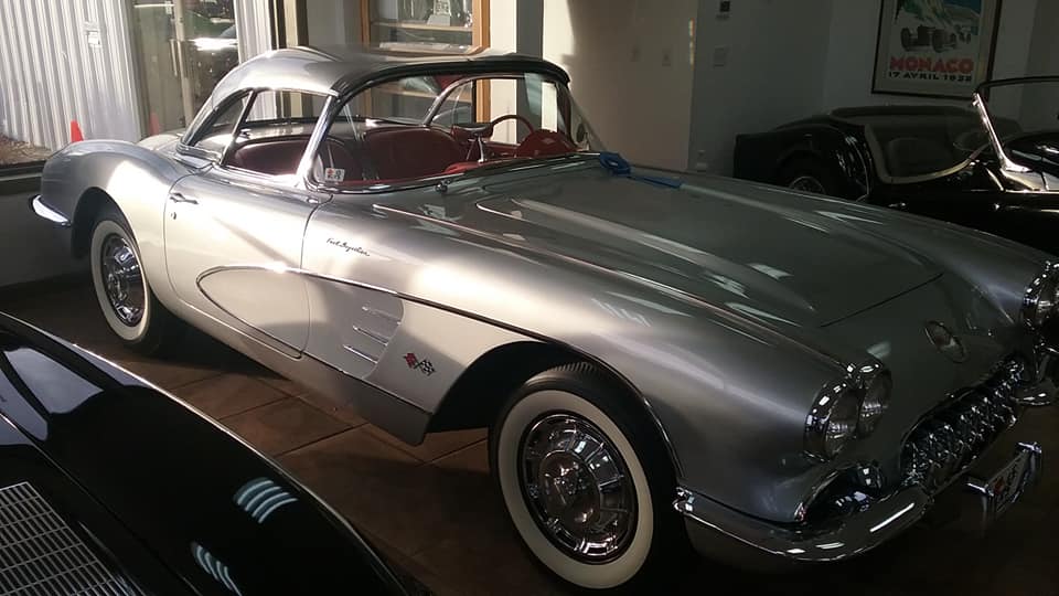 AJ’s Car of the Day: 1959 Chevrolet C-1 Corvette Fuel-Injection