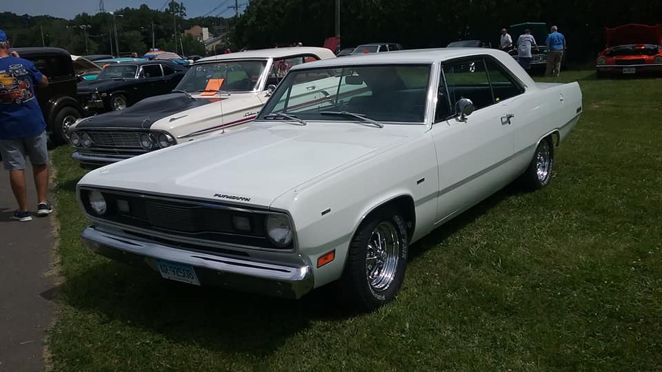 AJ’s Car of the Day: 1971 Plymouth Valiant Scamp