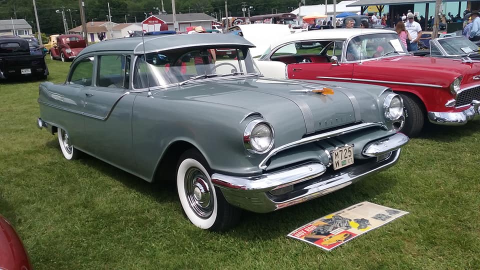 AJ’s Car of the Day: 1955 Pontiac Chieftain