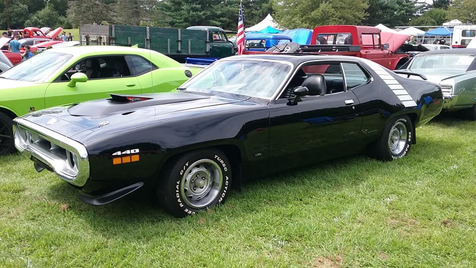 AJ’s “Badass Friday” Car of the Day: 1972 Plymouth Road Runner/GTX 440 Coupe