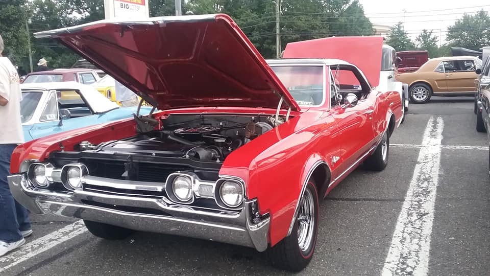 AJ’s Car of the Day: 1967 Oldsmobile Cutlass Holiday Hardtop Coupe