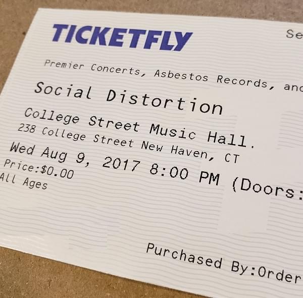 Throwback Concert: Social Distortion at College Street Music Hall 2017