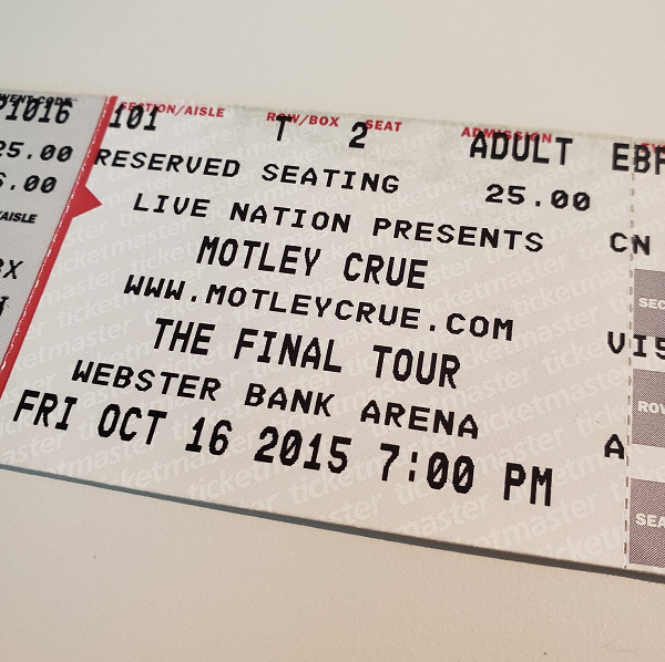 Throwback Concert: Mötley Crüe at Webster Bank Arena 2015