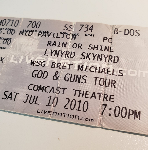 Throwback Concert: Lynyrd Skynyrd at The XFINITY Theatre 2010