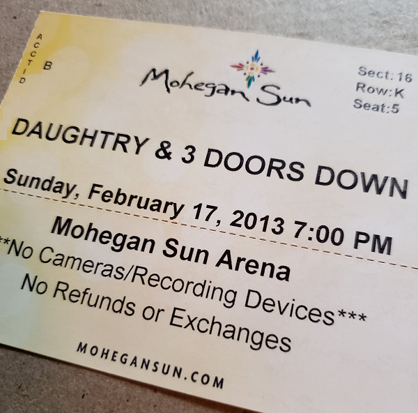 Throwback Concert: Daughtry & 3 Doors Down at Mohegan Sun 2013