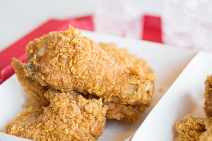 PODCAST – Tuesday, March 16: Woman Mad KFC Doesn’t Have A Vegetarian Meal; The Real Amityville Horror Story; Why Ashley Would Rather Wait For The Vaccine