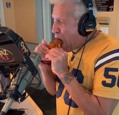 PODCAST – Monday, October 31: AJ Takes The Frozen Honey Challenge; Connecticut’s Most Haunted Places; “Ghostbusters” Trivia