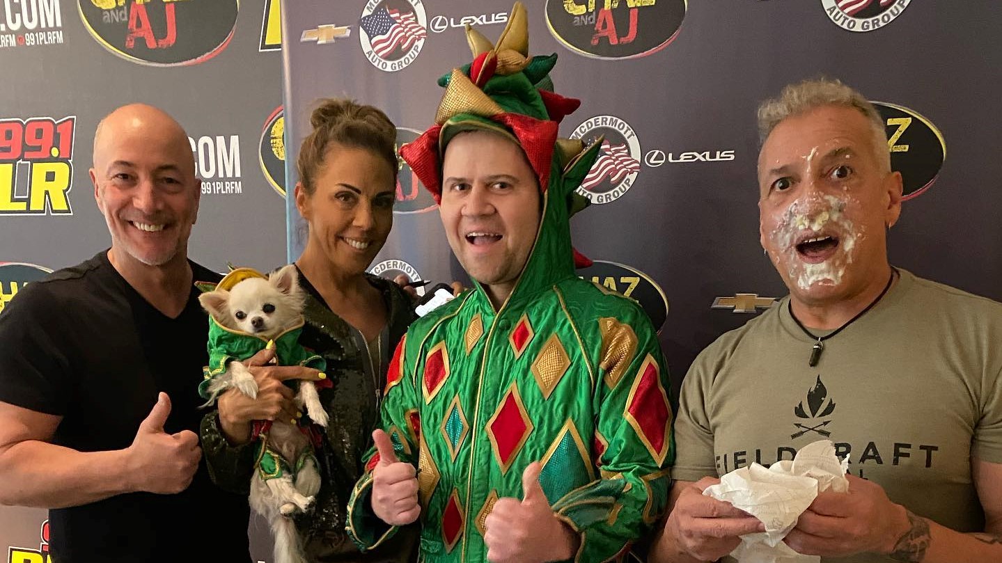 PODCAST – Wednesday, May 17: Piff The Magic Dragon In Studio; Dumb Ass News; Stump The Chumps – Foo Fighters Trivia