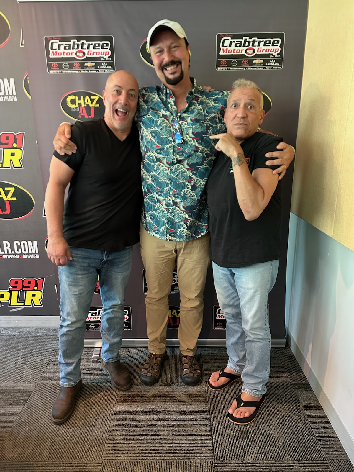 Friday, Aug. 8: Grocery Store Hacks, Weapons in Cars, Gross Things in Your Mouth, Boss Keith’s Top 5