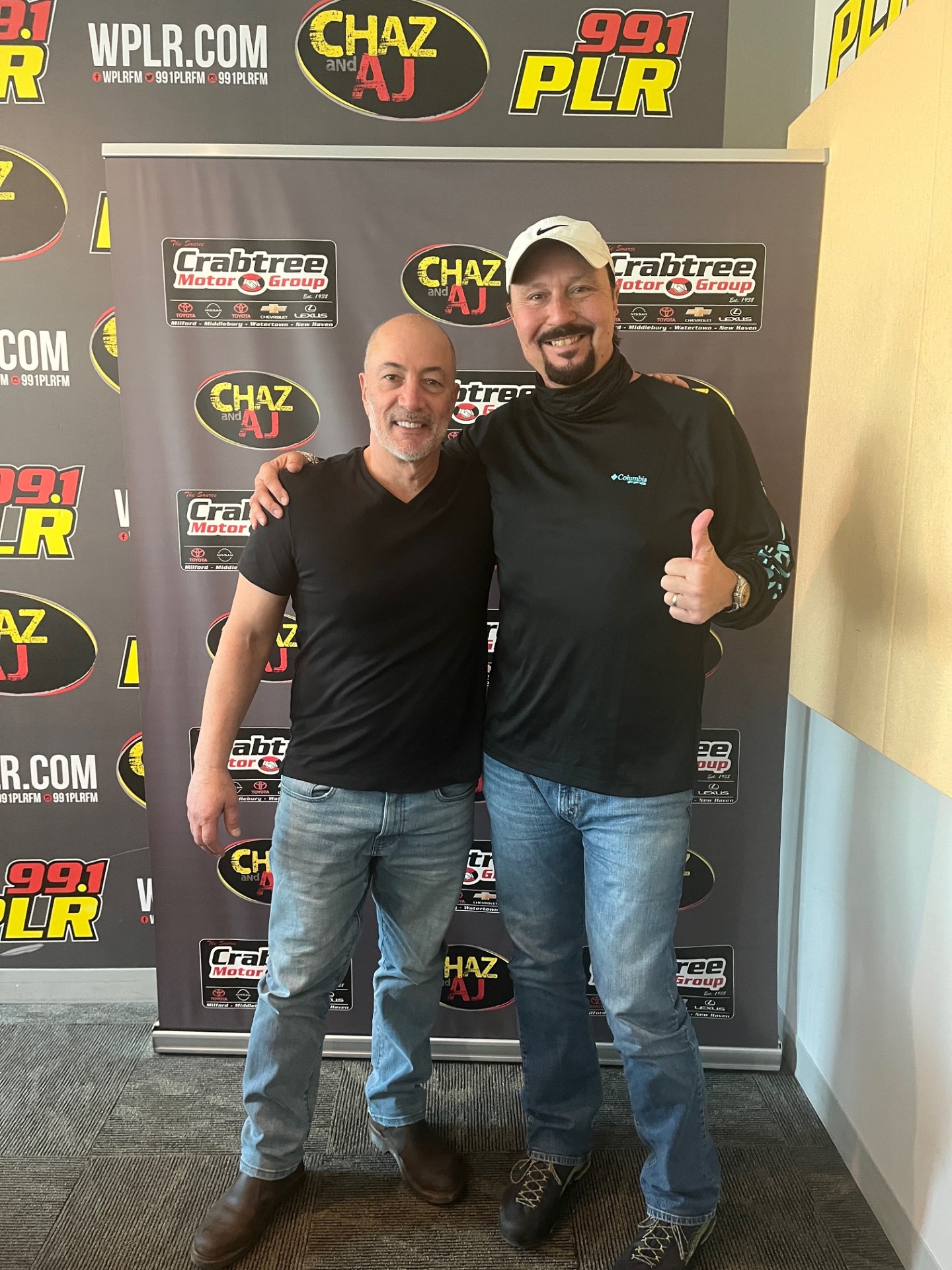 Friday, November 7: Moron Uber Passengers, Aliens on a Comet, Commander Keith’s Government Waste