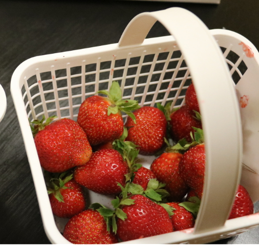 WEBE Morning Hack: How to Make Camp Fire Strawberries